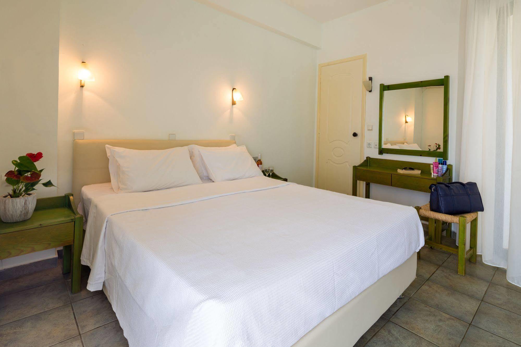 Romantica Hotel Georgioupoli Exteriör bild