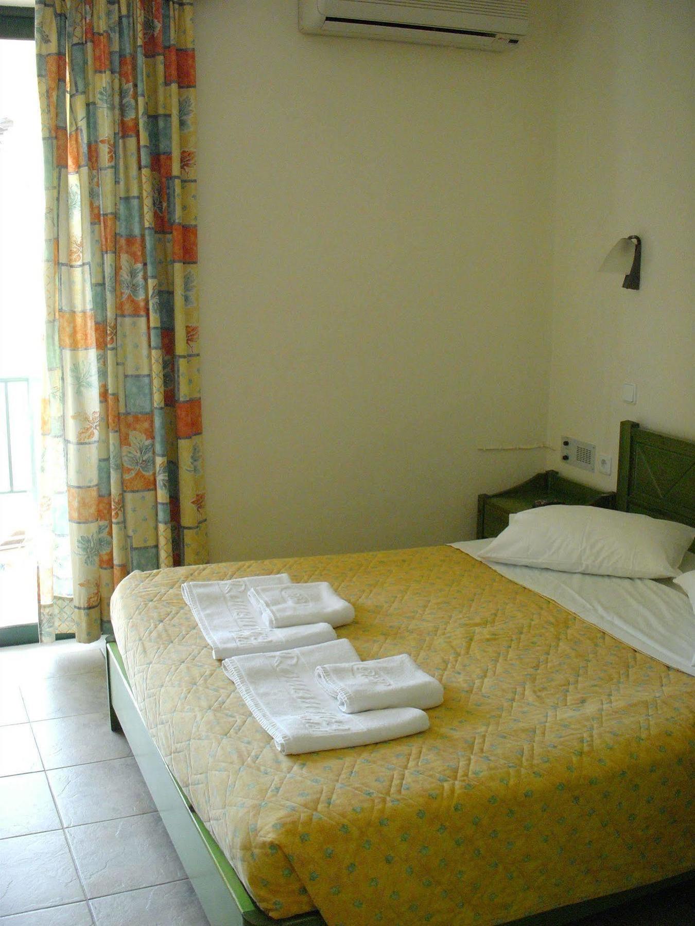 Romantica Hotel Georgioupoli Exteriör bild