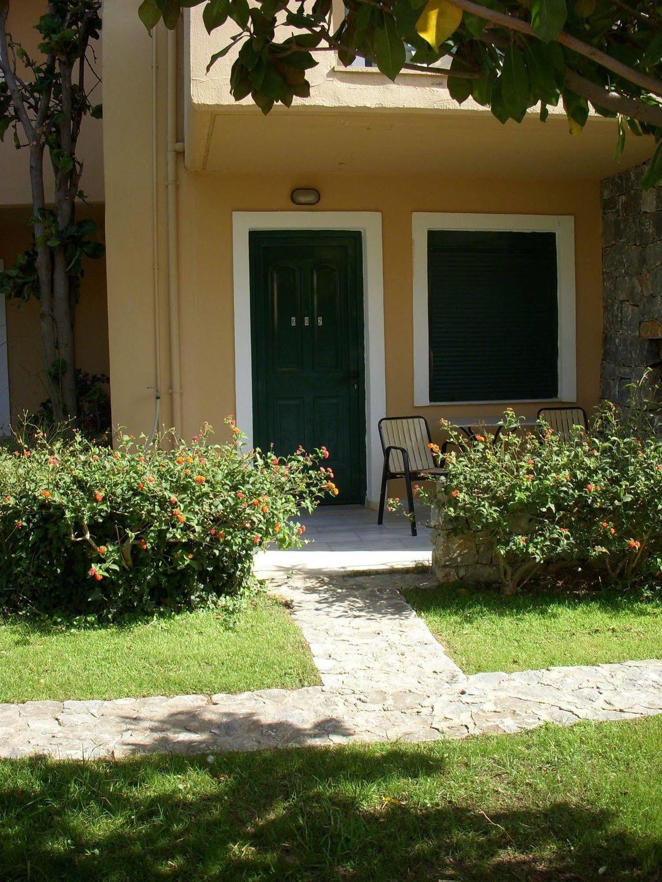 Romantica Hotel Georgioupoli Exteriör bild