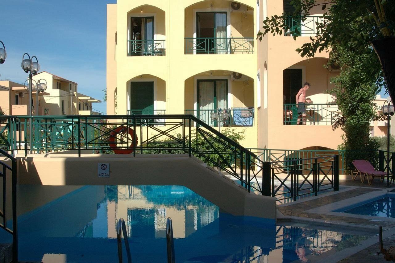 Romantica Hotel Georgioupoli Exteriör bild